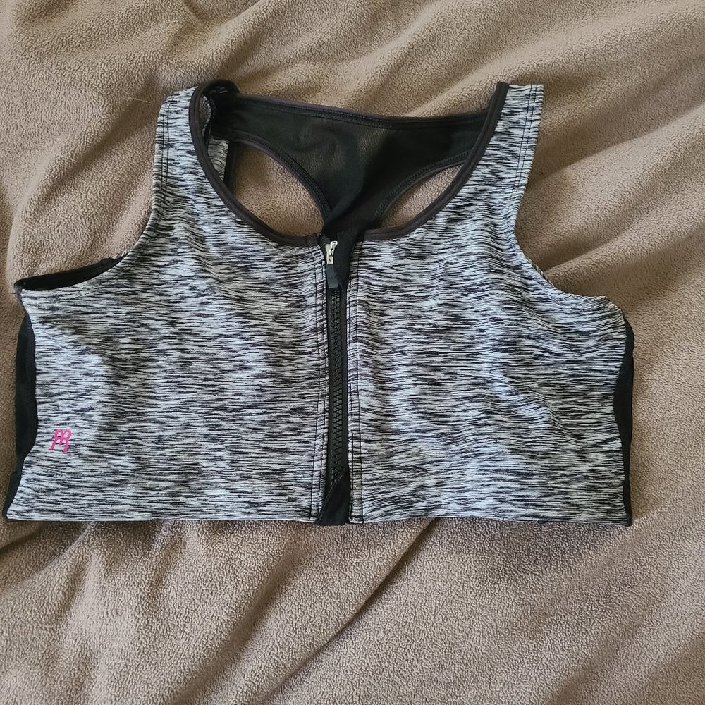 Ruby Ribbon sports demi